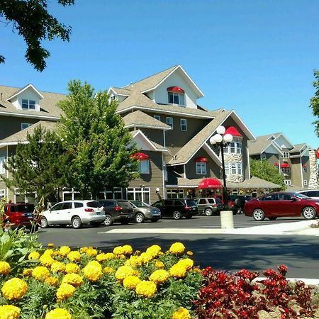Cherry Tree Inn & Suites مدينة ترافيرز المظهر الخارجي الصورة