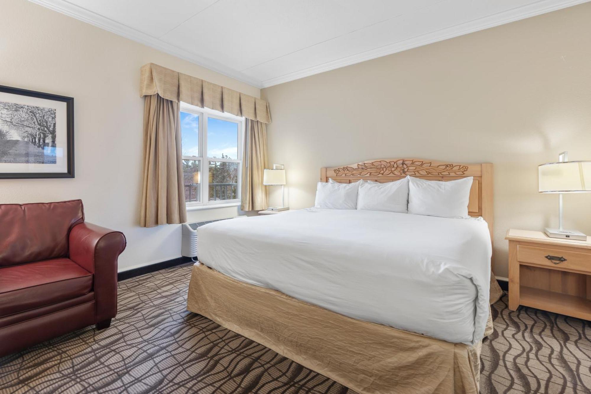 Cherry Tree Inn & Suites مدينة ترافيرز المظهر الخارجي الصورة