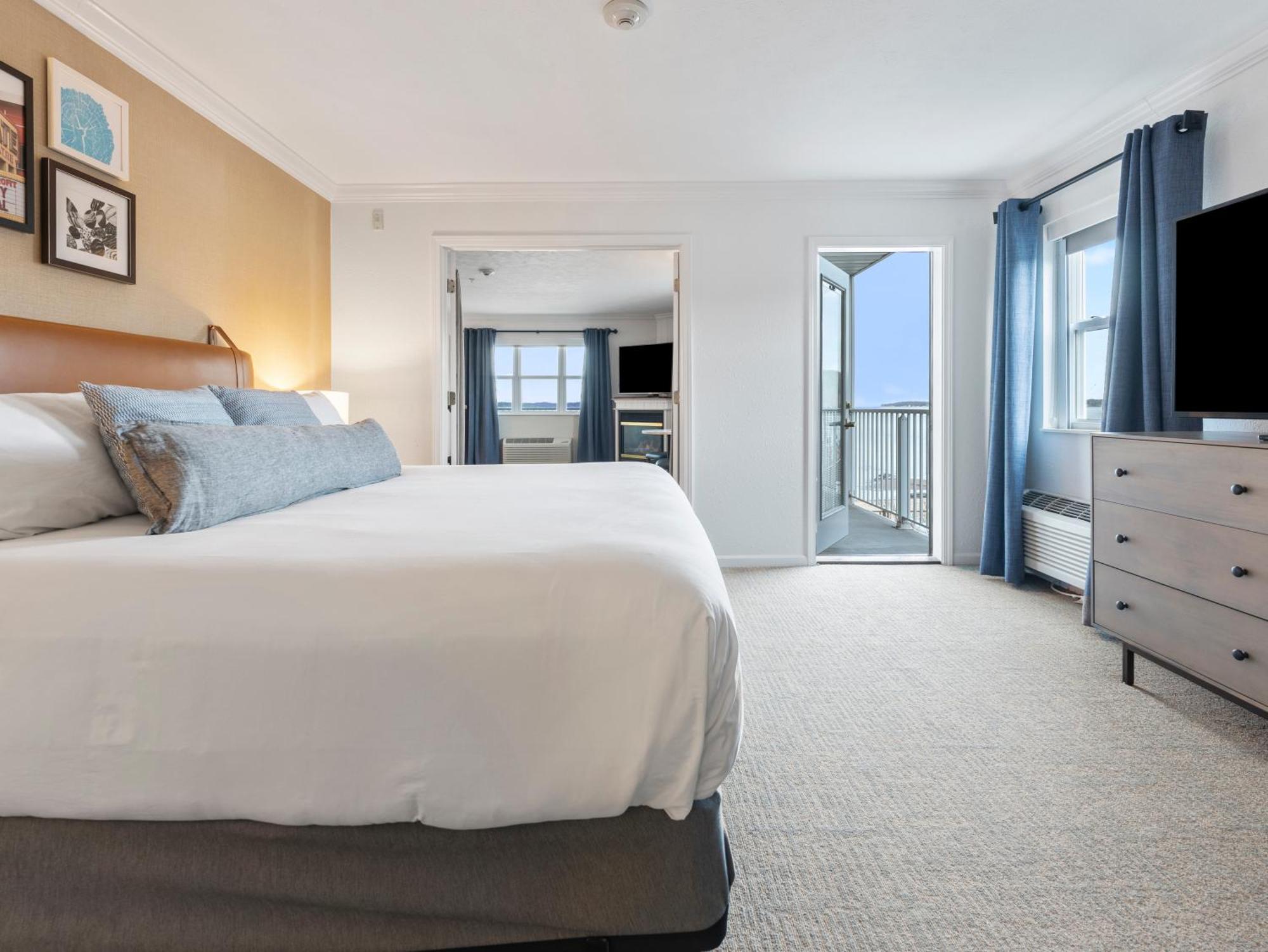 Cherry Tree Inn & Suites مدينة ترافيرز المظهر الخارجي الصورة